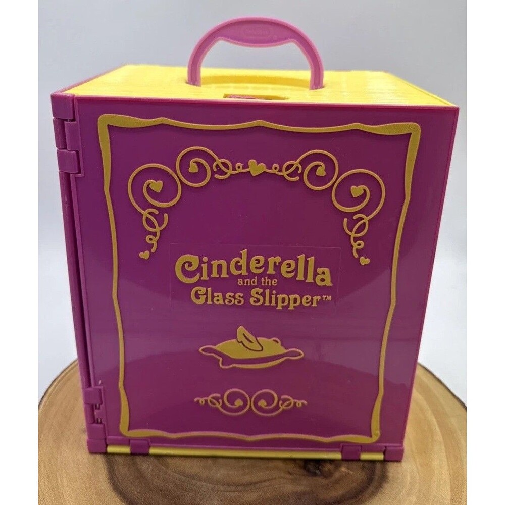 Vintage Little Tikes Fairytale Playset Cinderella + Figures  & Accessories